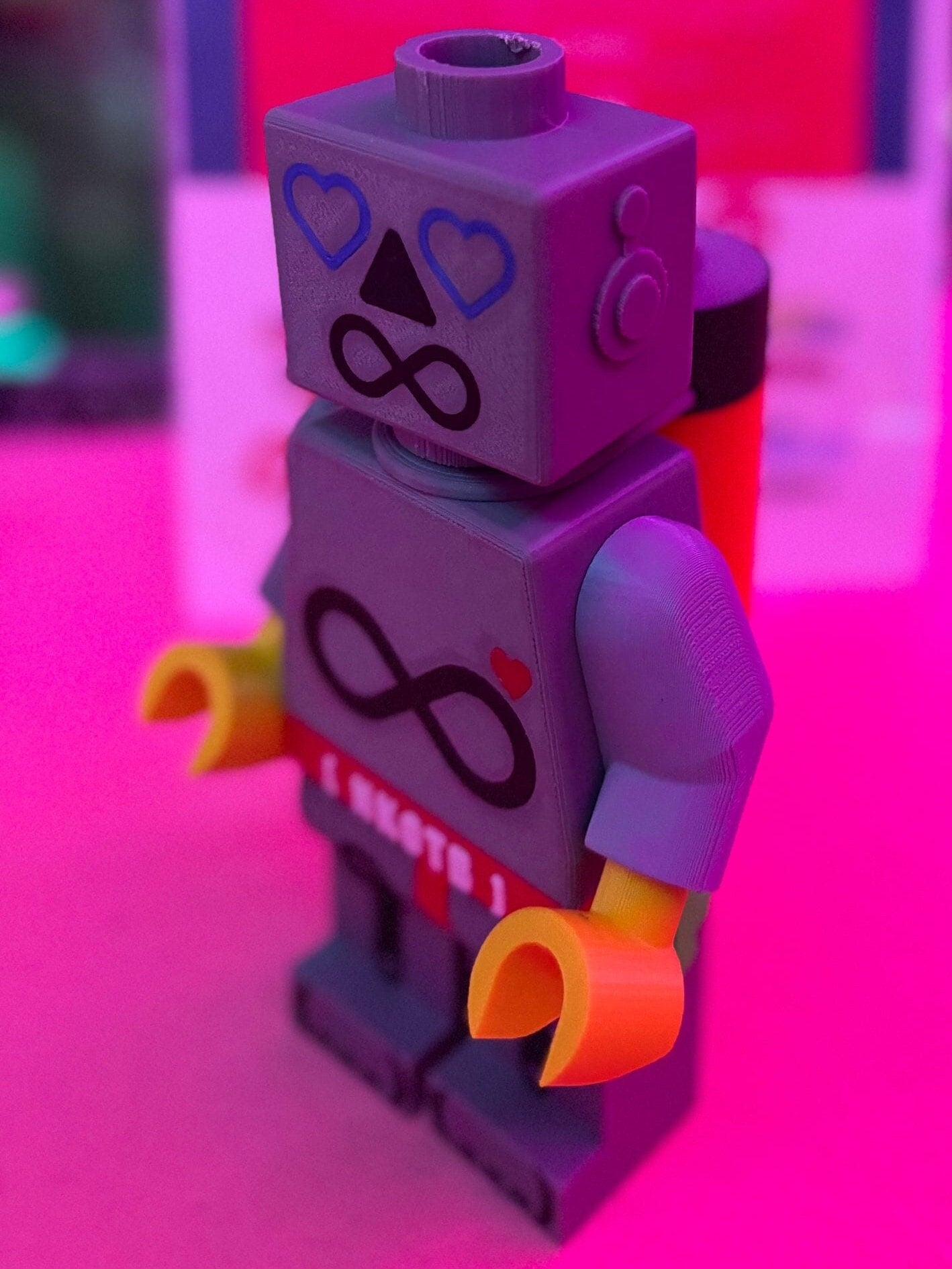 New Kids On The Block - NKOTB Blockhead Love - Minifig Robot - 8.5” Tall