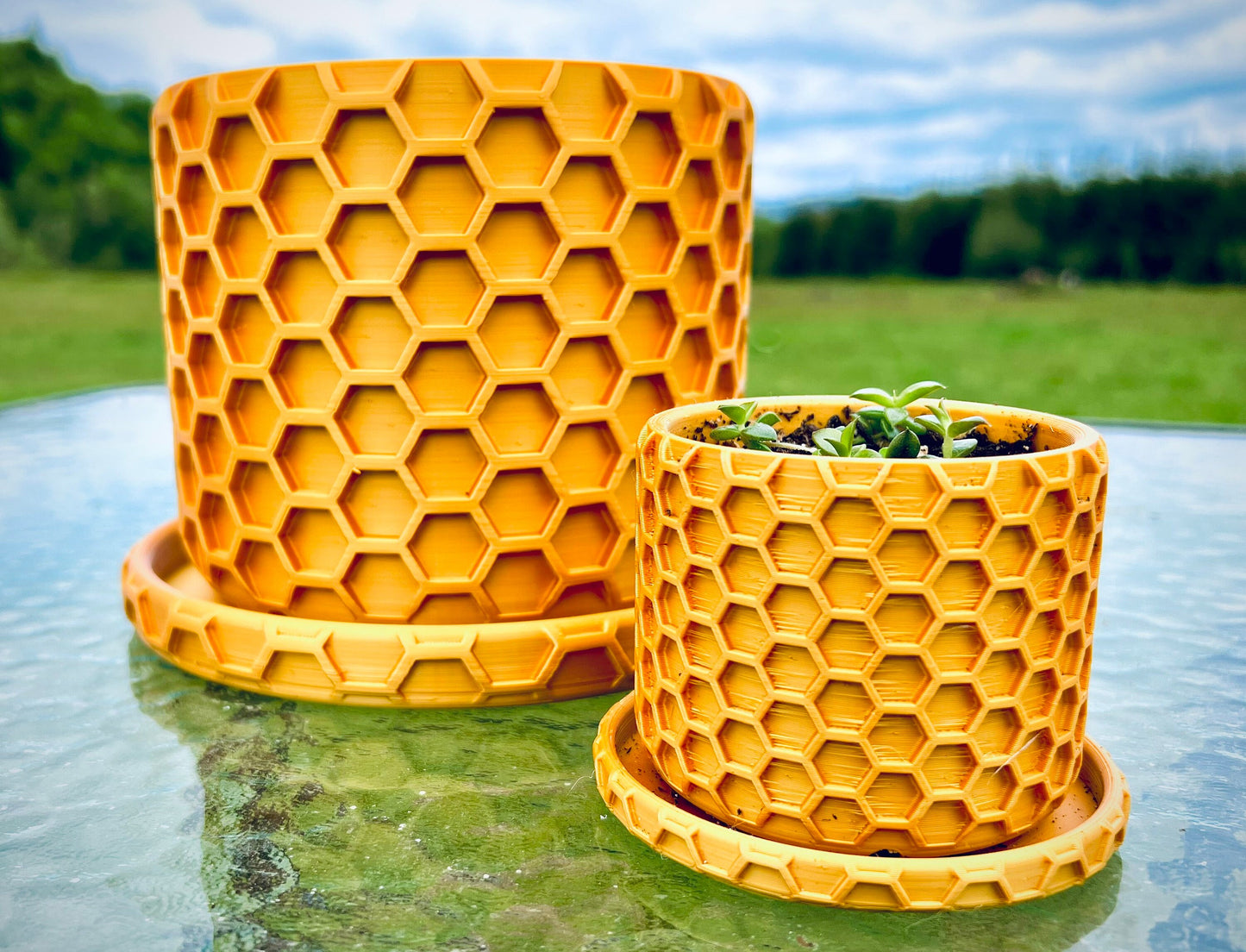 Hexagonal Design Honeycomb Pattern Planter with drip tray - 3D Printed, Farm Tested - Various Colors - Three Sizes